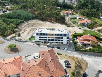 Apartamento T2 para Venda em Sobrado e Bairros