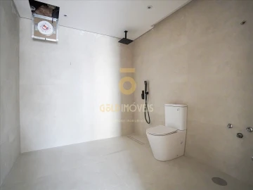 Apartamento T2 para Venda em Sobrado e Bairros