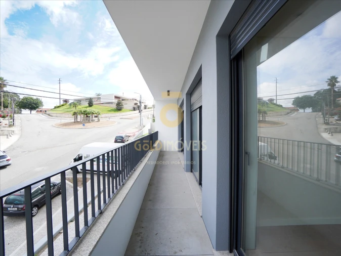 Apartamento T2 para Venda em Sobrado e Bairros Foto 16