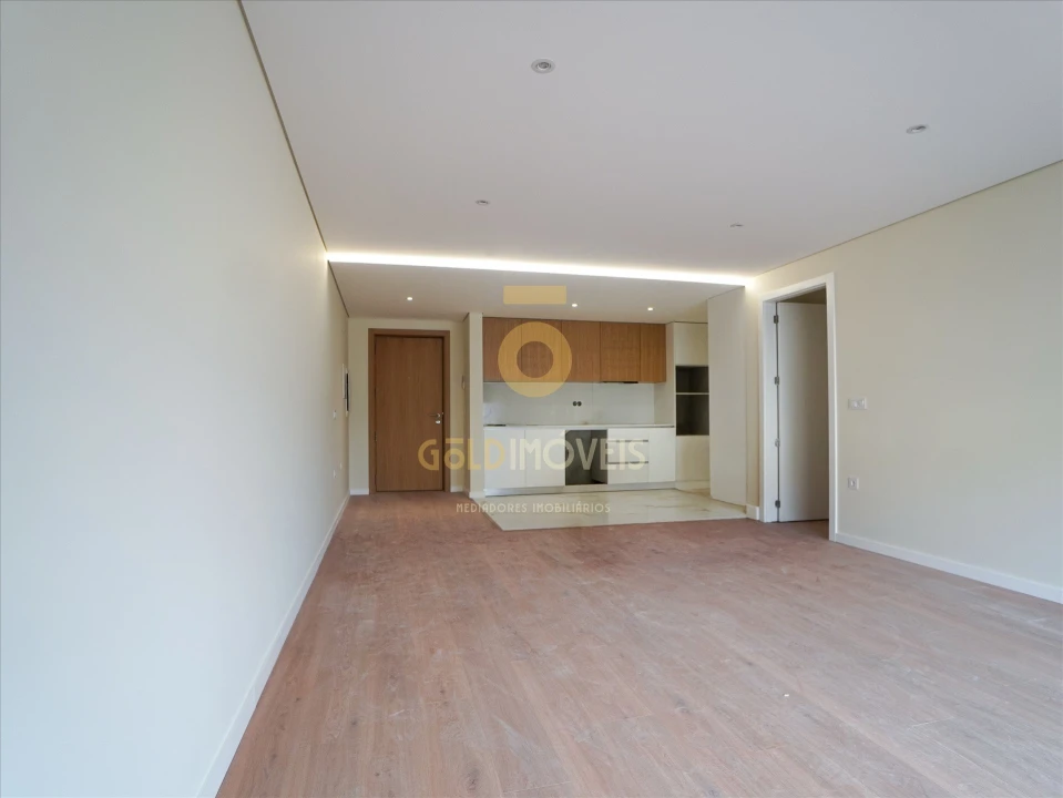 Apartamento T2 para Venda em Sobrado e Bairros Foto 4