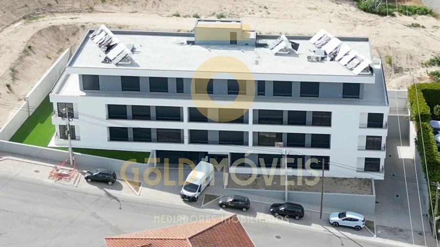 Apartamento T2 para Venda em Sobrado e Bairros