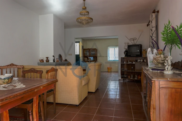Moradia T3 para Venda em Eucisia, Gouveia e Valverde Foto 6