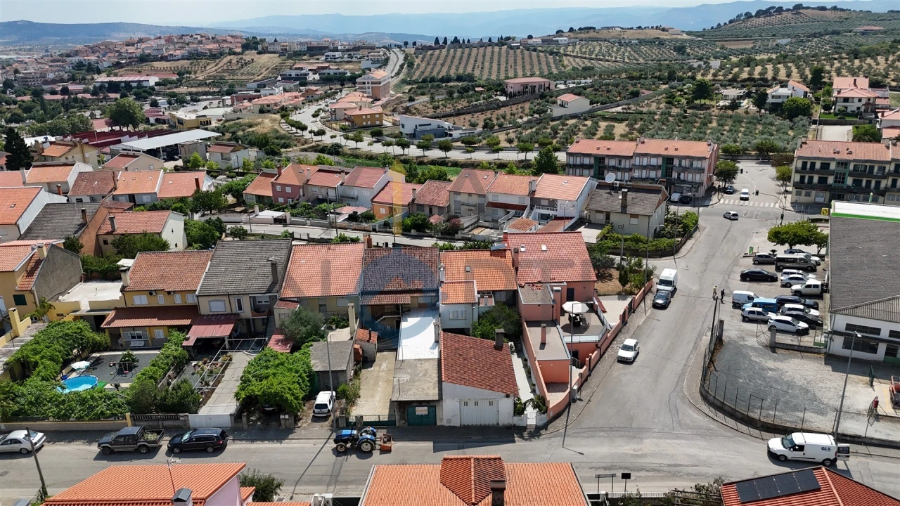 Moradia T3 para Venda em Alfandega da Fe Foto 26