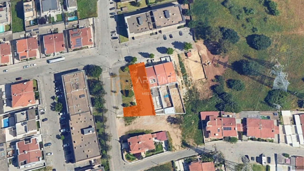 Terreno para Venda em Cidade da Maia Planta 5