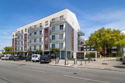 Apartamento T3 para Arrendamento em Leiria, Pousos, Barreira e Cortes