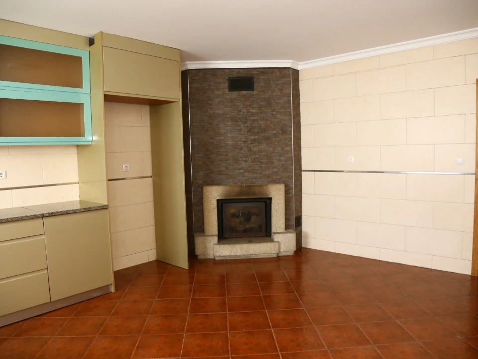 Moradia T3 para Venda em Lustosa e Barrosas (Santo Estêvão) Foto 5