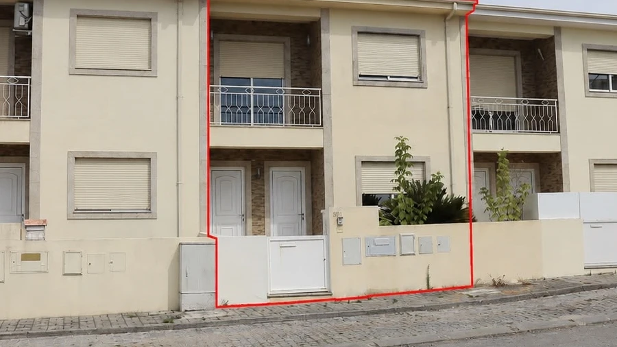 Moradia T3 para Venda em Lustosa e Barrosas (Santo Estêvão)