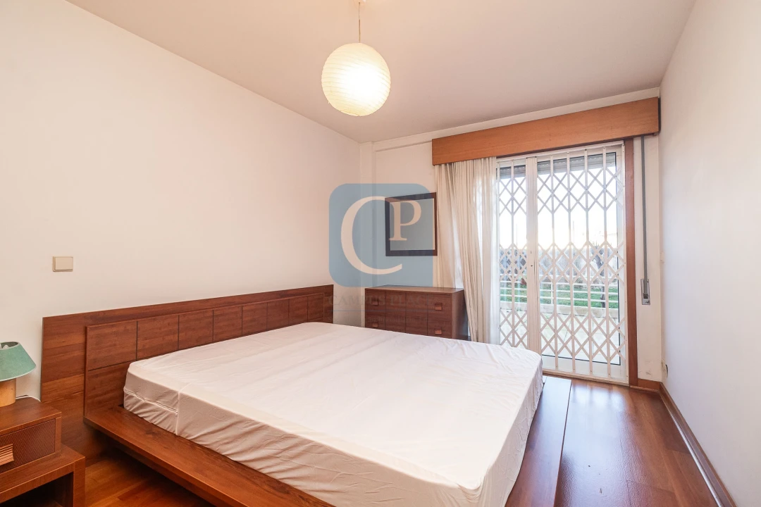 Apartamento T2 para Arrendamento em São Mamede de Infesta e Senhora da Hora Foto 13