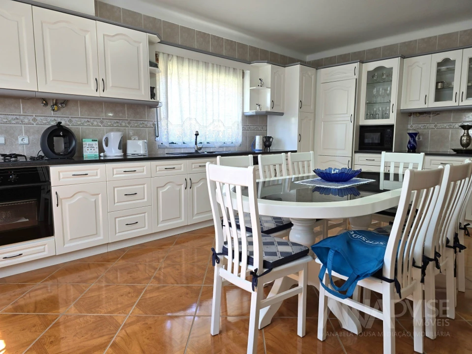 Moradia T3 para Venda em Mundão Foto 23