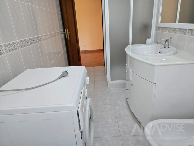 Moradia T3 para Venda em Mundão Foto 31