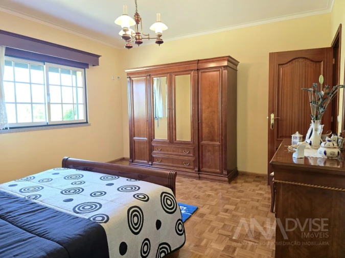 Moradia T3 para Venda em Mundão Foto 29
