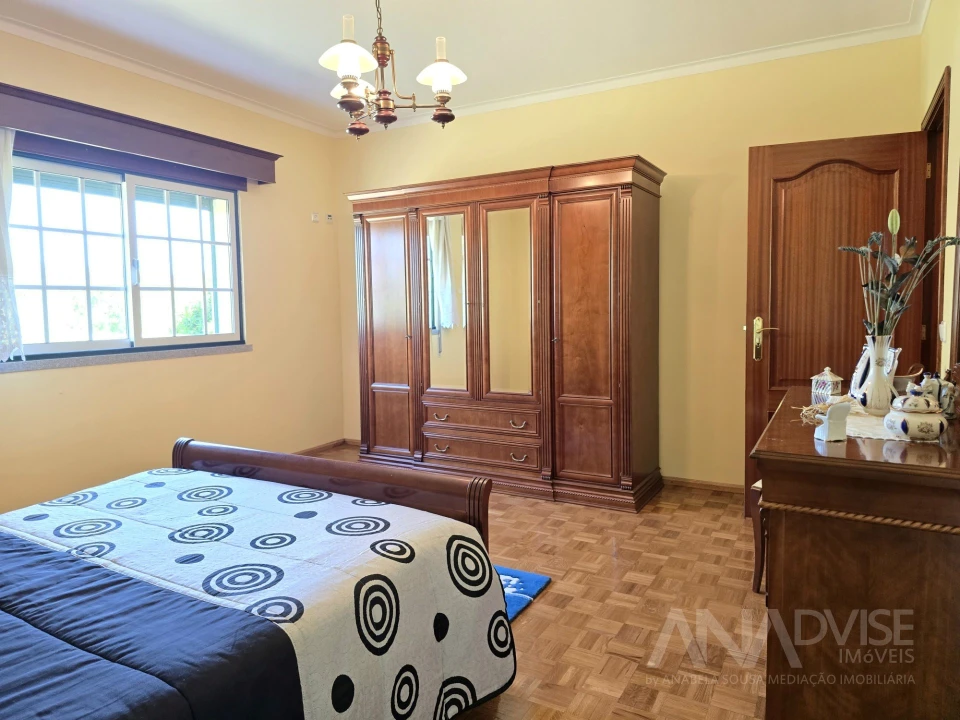 Moradia T3 para Venda em Mundão Foto 29