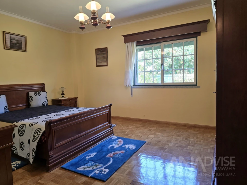 Moradia T3 para Venda em Mundão Foto 28