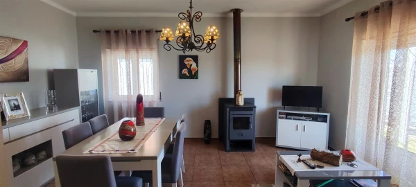 Moradia T5 para Venda em Santa Barbara