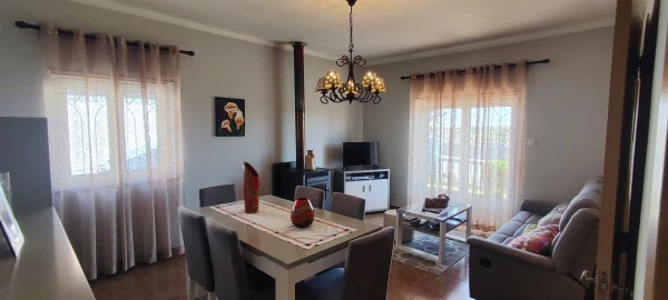 Moradia T5 para Venda em Santa Barbara