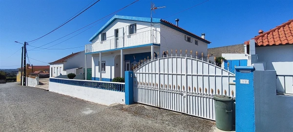 Moradia T5 para Venda em Santa Barbara