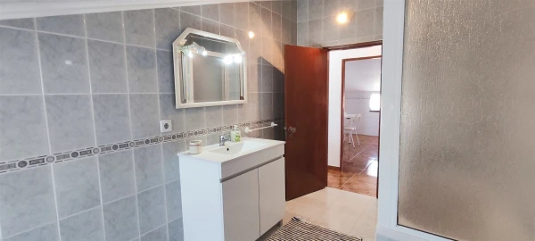 Moradia T5 para Venda em Santa Barbara