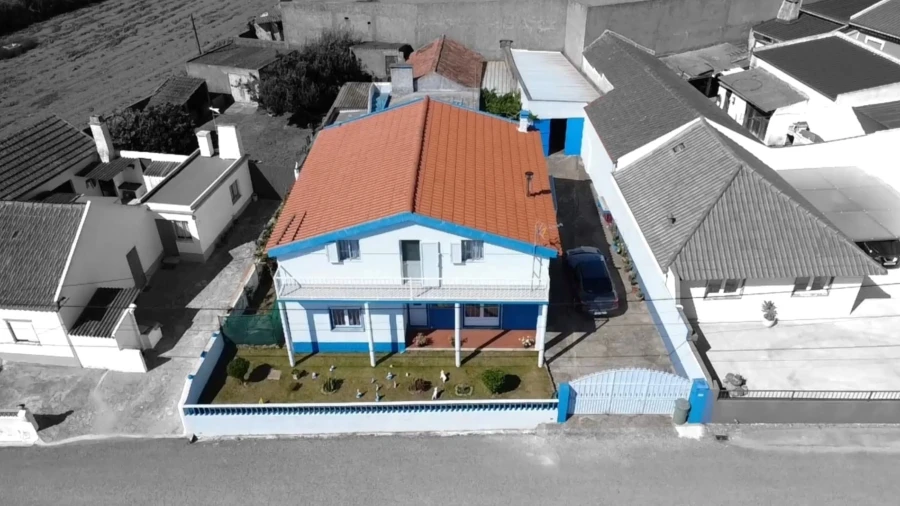 Moradia T5 para Venda em Santa Barbara