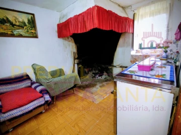 Moradia T2 para Venda em São Miguel, Santa Eufémia e Rabaçal