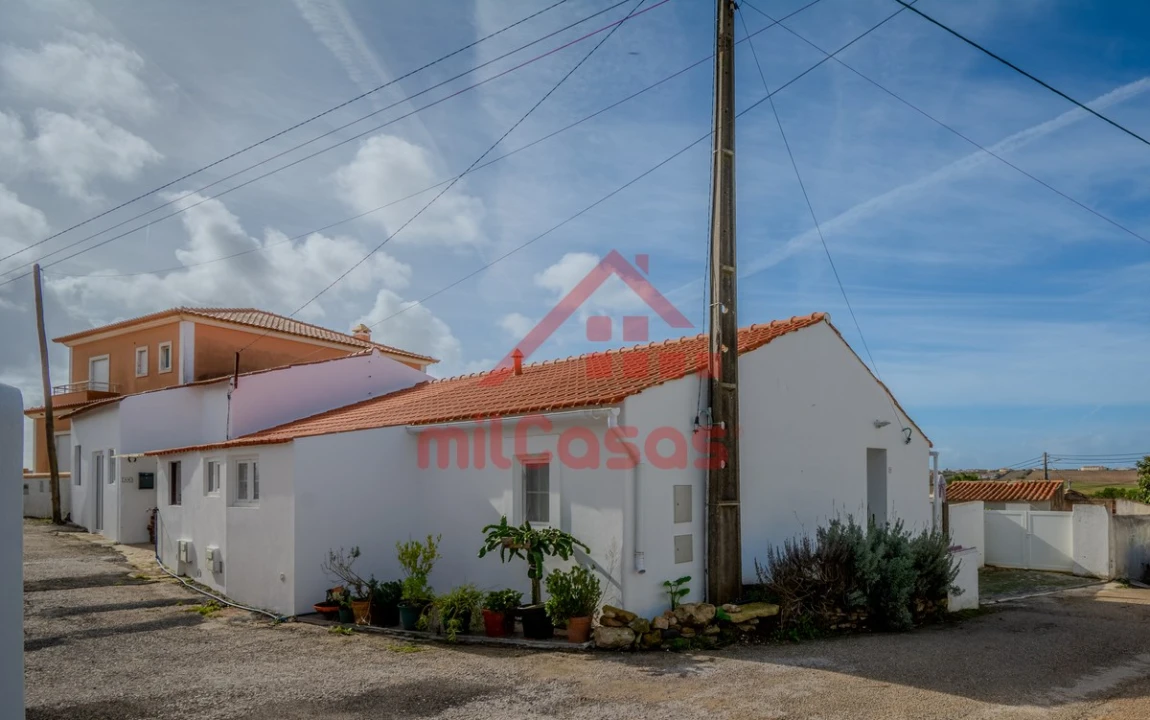 Moradia T2 para Venda em São Pedro da Cadeira Foto 56