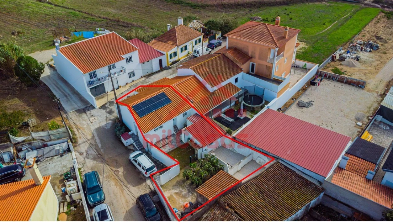 Moradia T2 para Venda em São Pedro da Cadeira Foto 60