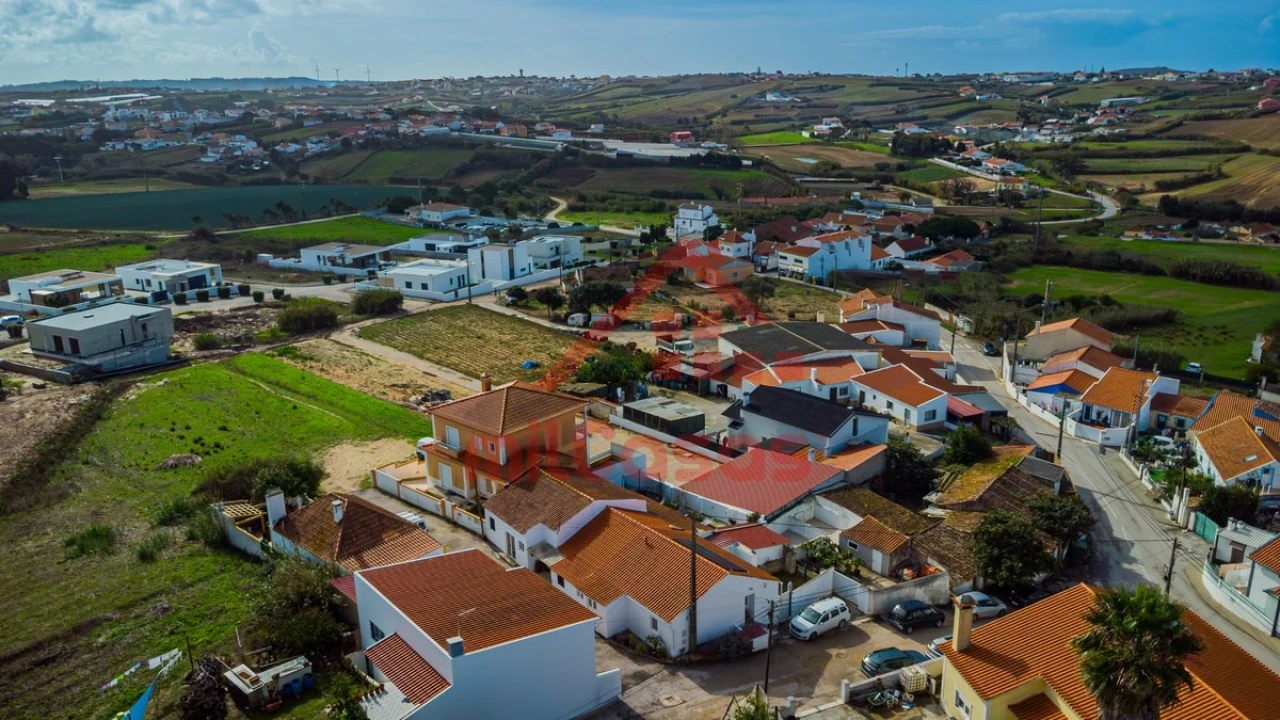 Moradia T2 para Venda em São Pedro da Cadeira Foto 62