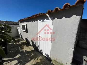 Moradia T2 para Venda em São Pedro da Cadeira
