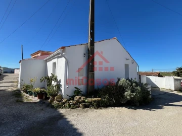Moradia T2 para Venda em São Pedro da Cadeira