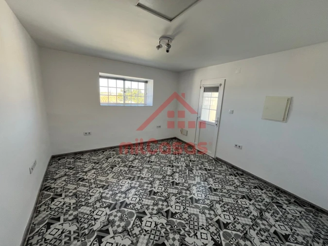 Moradia T2 para Venda em São Pedro da Cadeira Foto 18