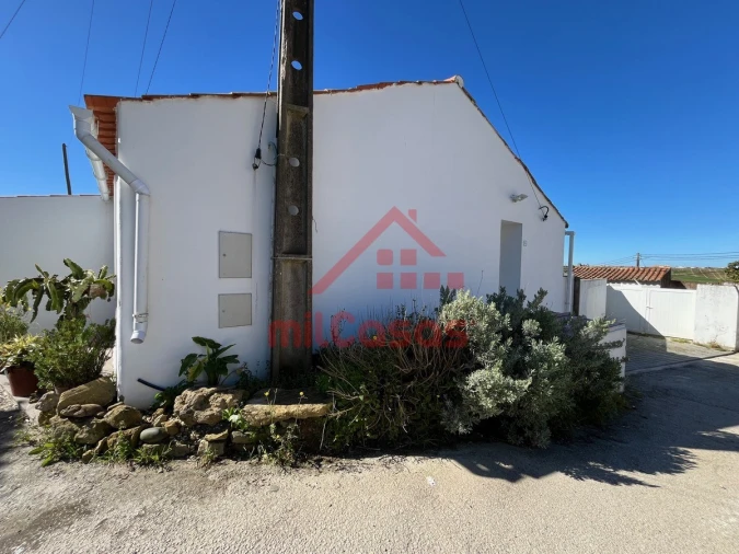 Moradia T2 para Venda em São Pedro da Cadeira Foto 59
