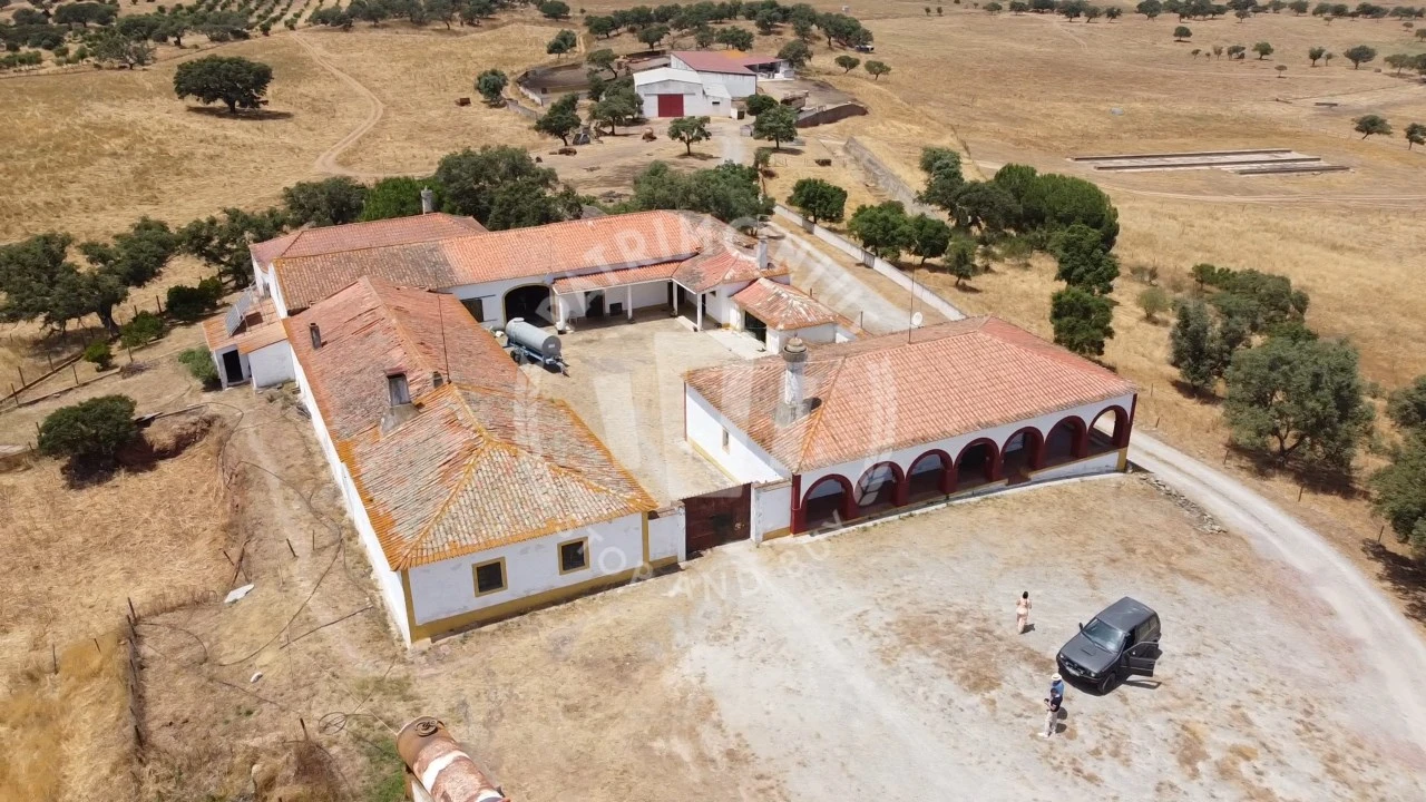 Quinta para Venda em Ourique Foto 1