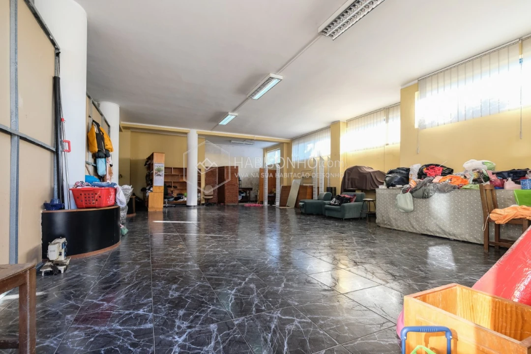 Armazém para Venda em Fânzeres e São Pedro da Cova Foto 5