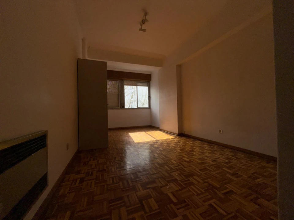Apartamento T3 para Venda em Benfica Foto 9