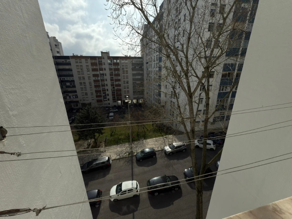 Apartamento T3 para Venda em Benfica Foto 10