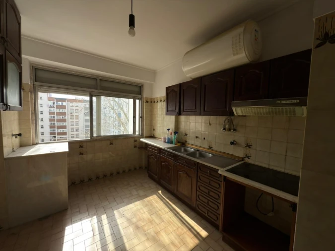 Apartamento T3 para Venda em Benfica Foto 2