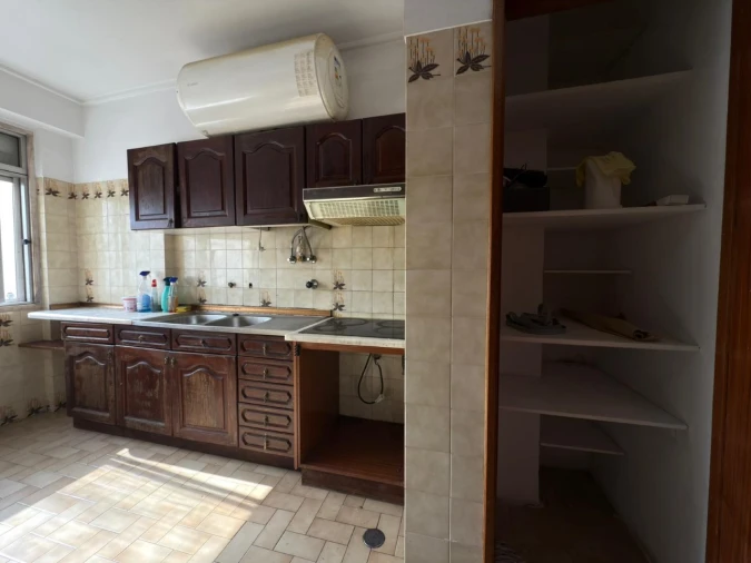 Apartamento T3 para Venda em Benfica Foto 4