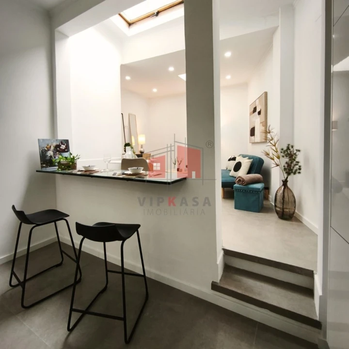 Apartamento T3 para Venda em Benfica Foto 4