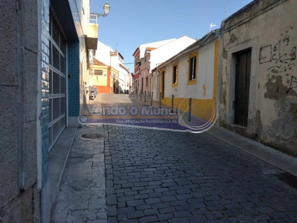 Moradia T2 para Venda em Vila Franca de Xira Foto 7