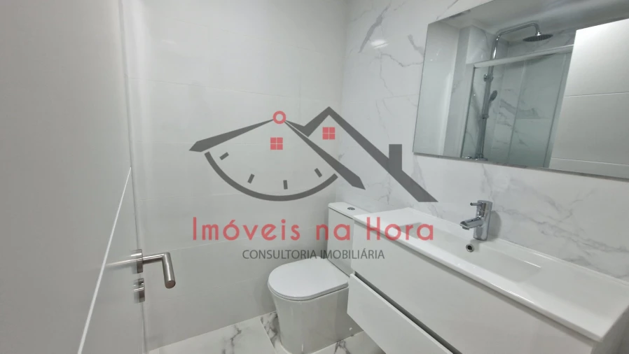 Apartamento T2 para Venda em Cacém e São Marcos Foto 4