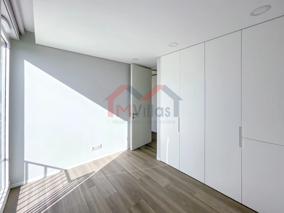 Apartamento T3 para Venda em Almancil Foto 9