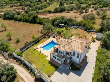 Moradia T3 para Venda em Loule (São Clemente)