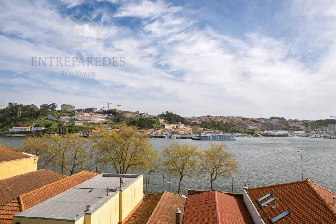 Apartamento T3 para Venda em Lordelo do Ouro e Massarelos Foto 9