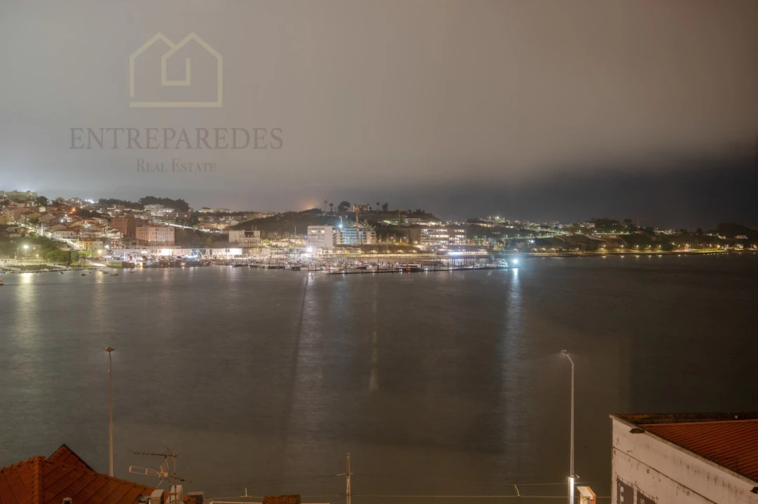 Apartamento T3 para Venda em Lordelo do Ouro e Massarelos Foto 2
