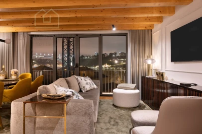 Apartamento T3 para Venda em Lordelo do Ouro e Massarelos