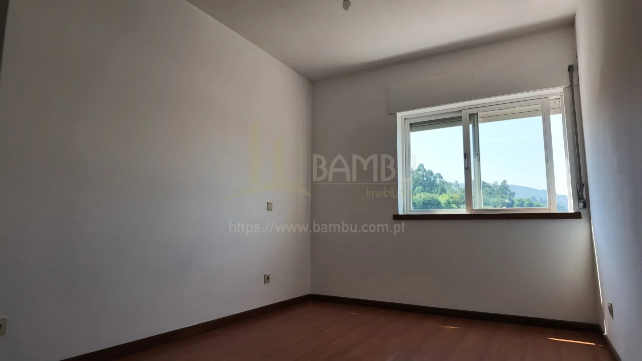 Apartamento T3 para Venda em Vila Nova de Cerveira e Lovelhe Foto 13