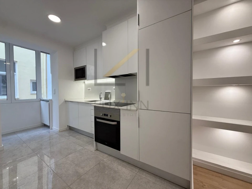 Apartamento T1 para Arrendamento em São Vicente Foto 1