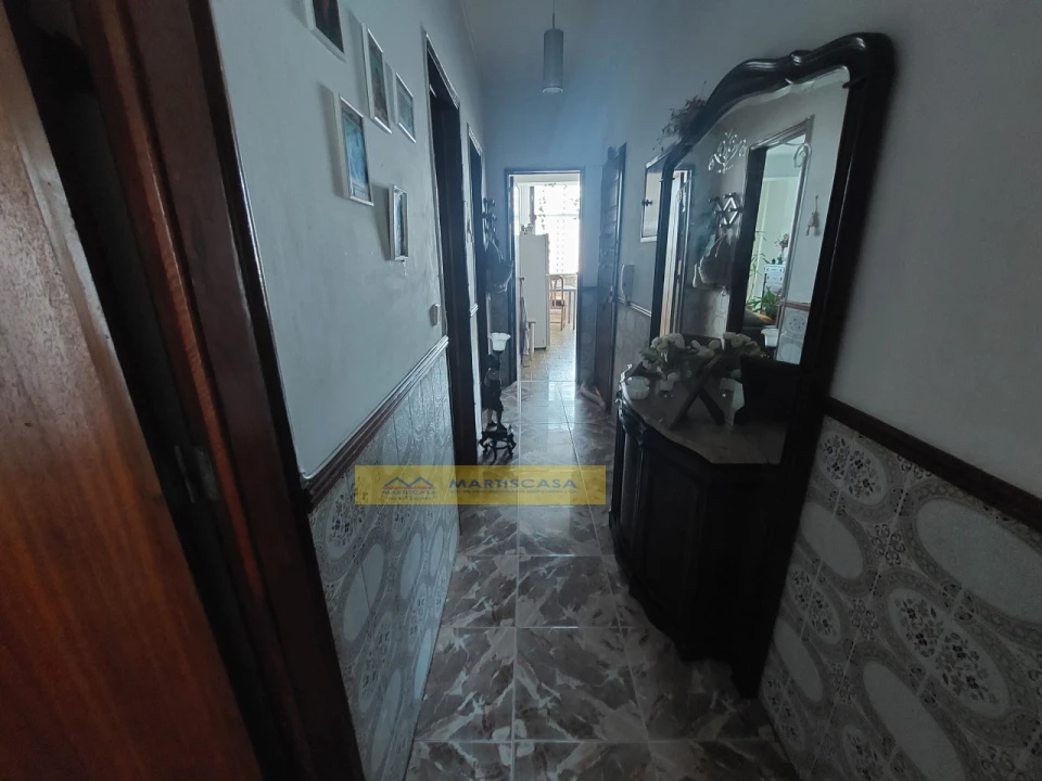 Apartamento T2 para Venda em Rio de Mouro Foto 6