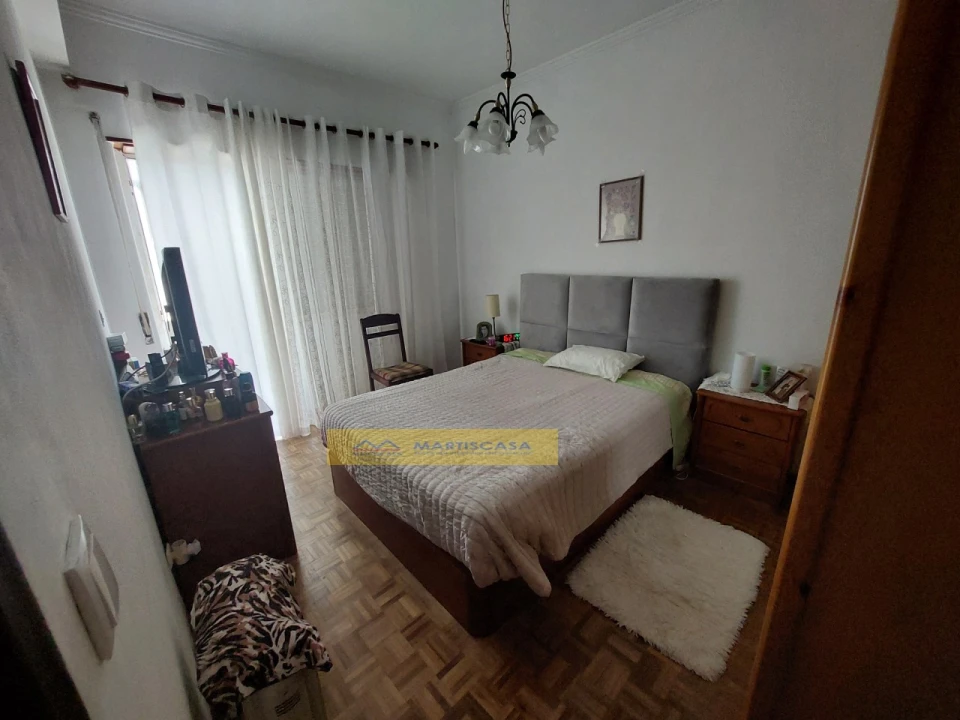 Apartamento T2 para Venda em Rio de Mouro Foto 13