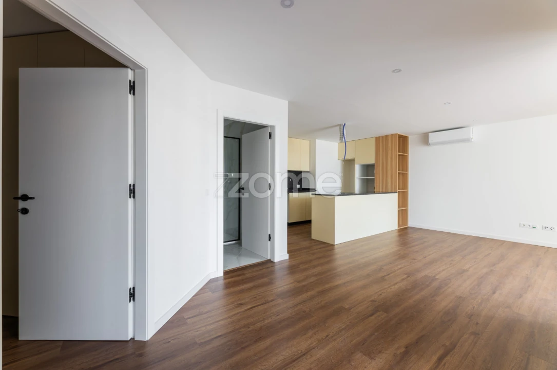 Apartamento T2 para Venda em Braga (Maximinos, Sé e Cividade) Foto 7