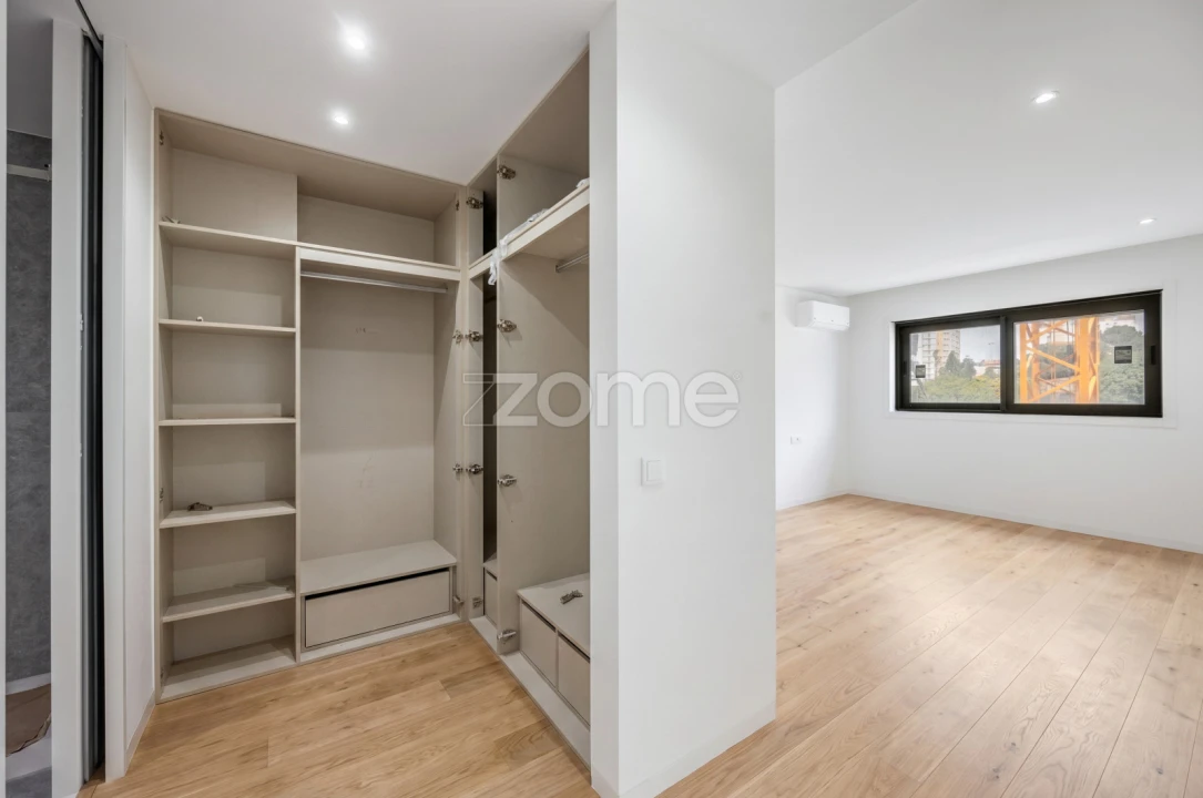 Apartamento T3 para Venda em Ramalde Foto 12